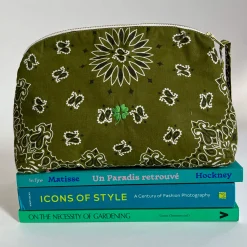 Grande Trousse de Toilette