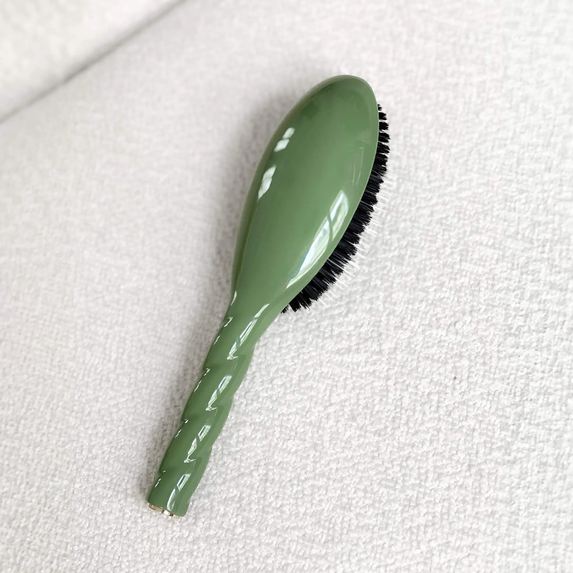 La Brosse N°02 L’indispensable Soin et Démêlage