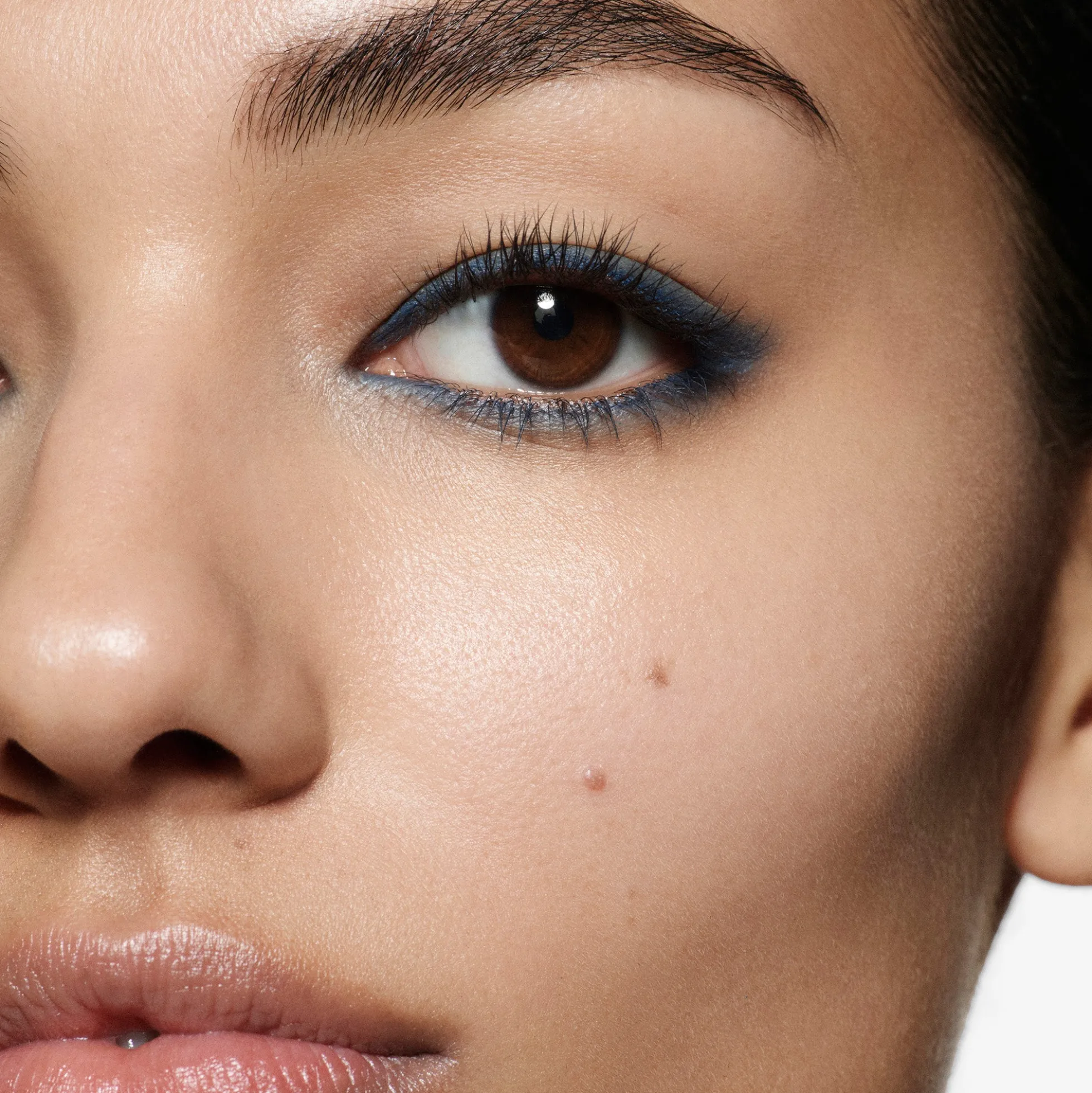 Satin Kajal Liner Crayon Yeux
