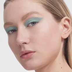 Satin Kajal Liner Crayon Yeux