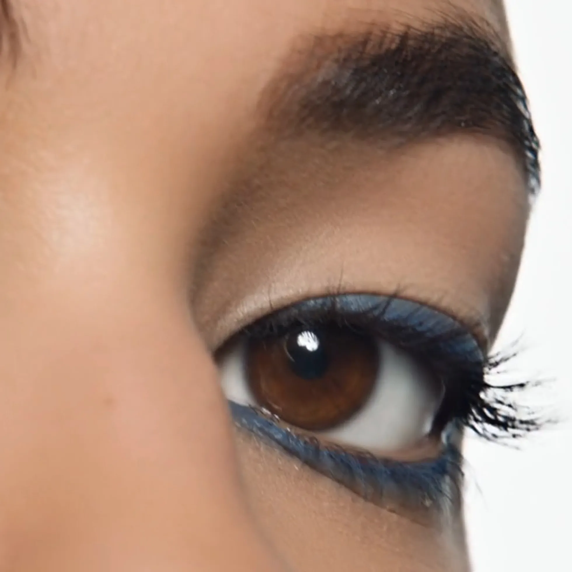 Satin Kajal Liner Crayon Yeux