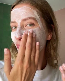 Volcanic BHA Pore Cleansing Foam Mousse Nettoyante Clarifiante